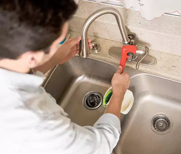 Professional Sink Repair Specialist in Plantation, FL: Schedule Reliable Sink Fixing Services with Us
